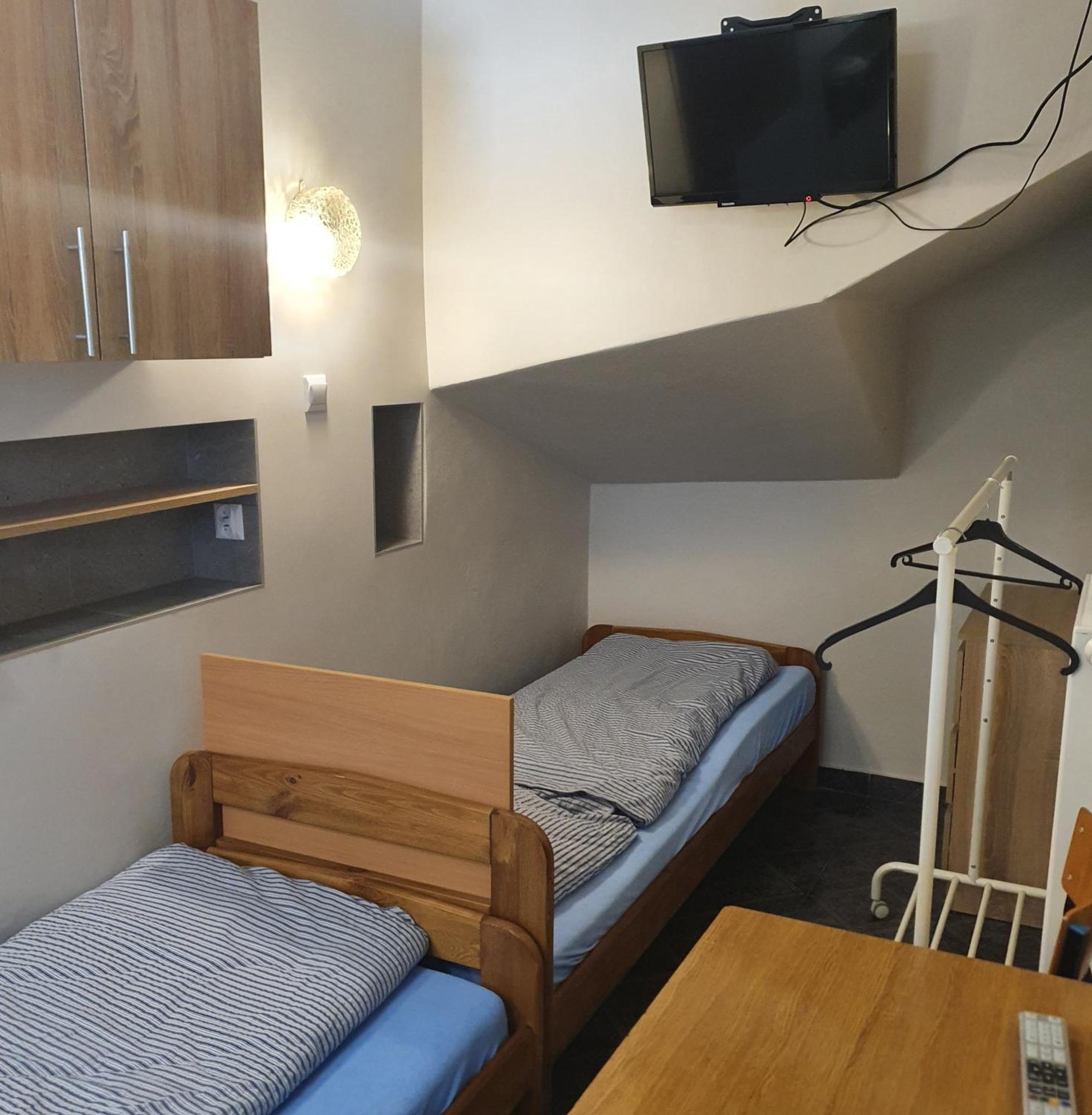 Noclegi Silesia Aster Tychy Quarto foto